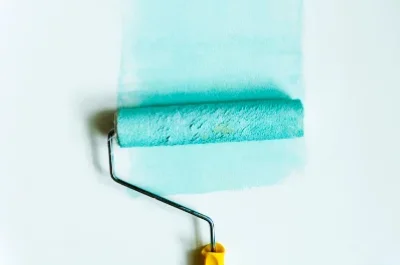 Peinture intérieure à Montgardin — murs, plafonds et boiseries